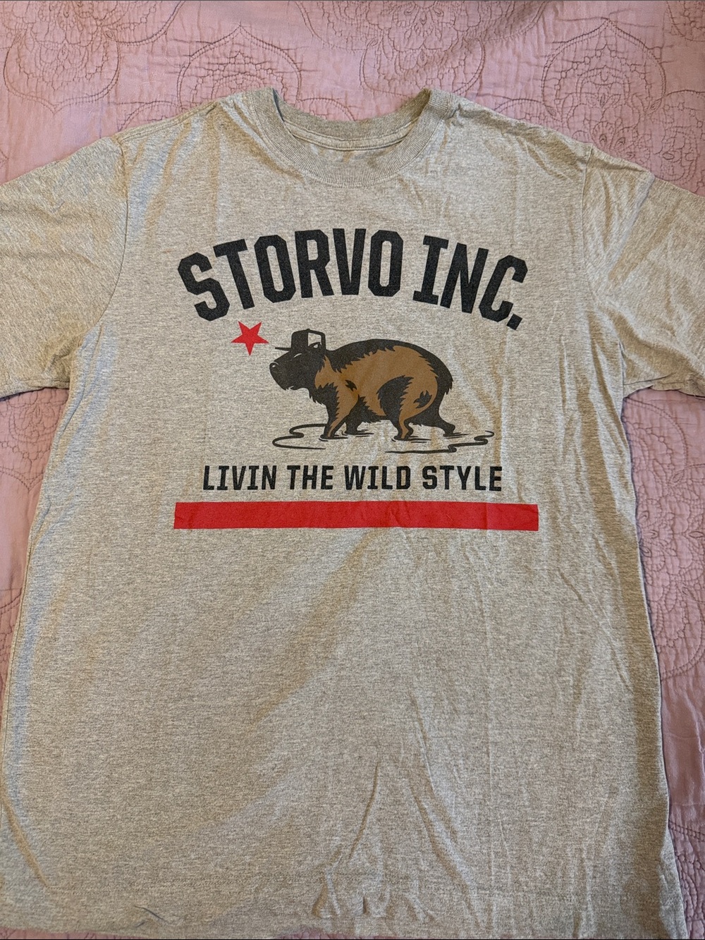 Storvo Inc. Gray Capybara T-Shirt - Brazil Fashion - Boutique Design T-Shirt